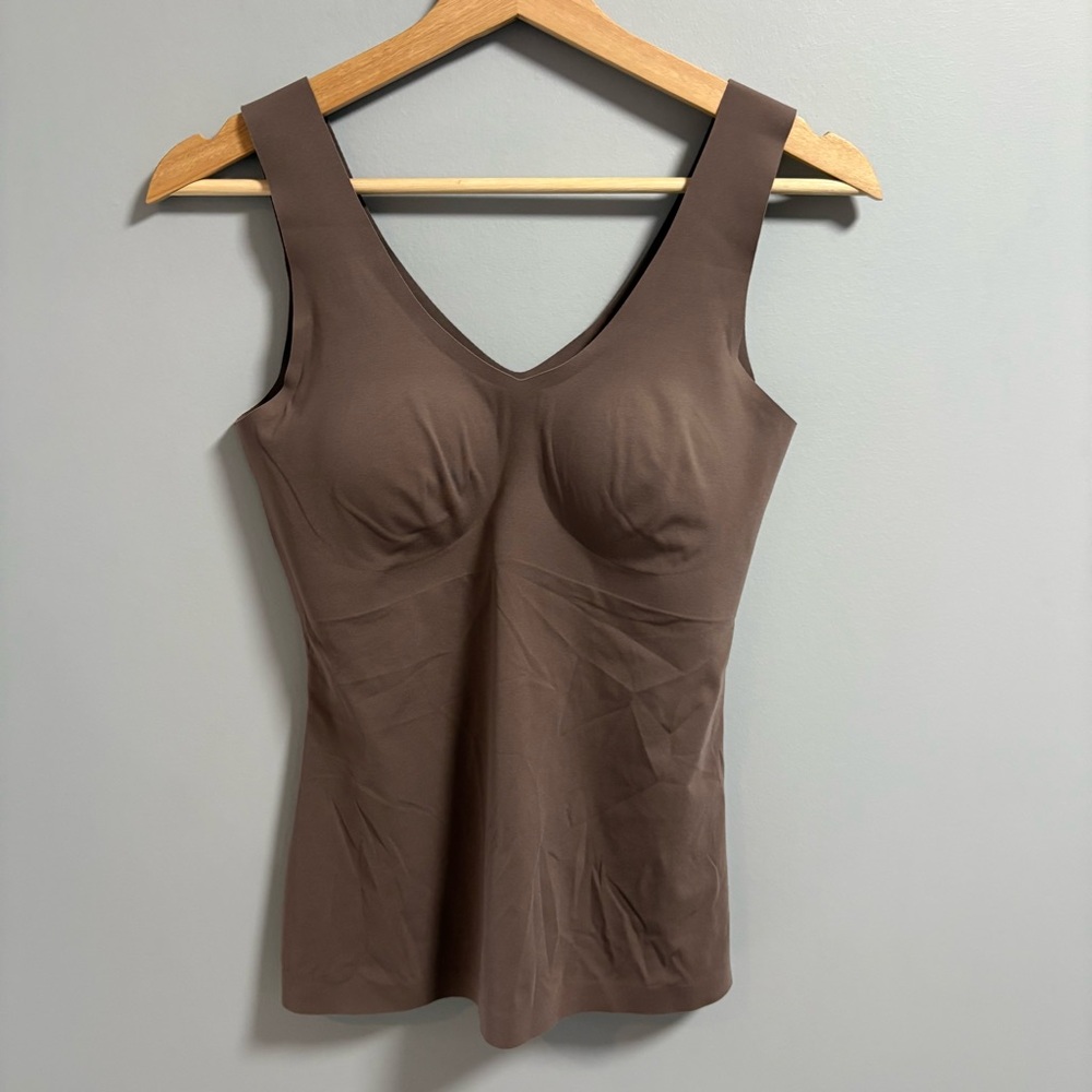 Knix Tank